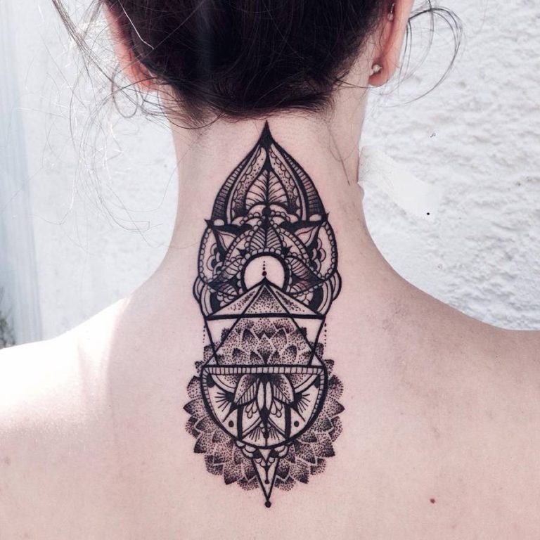 neck geometric tattoo.
